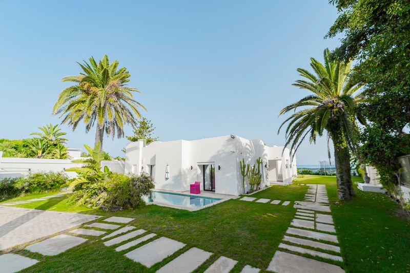 Perfect Beach House | Hammamet Seafront - The Landlord