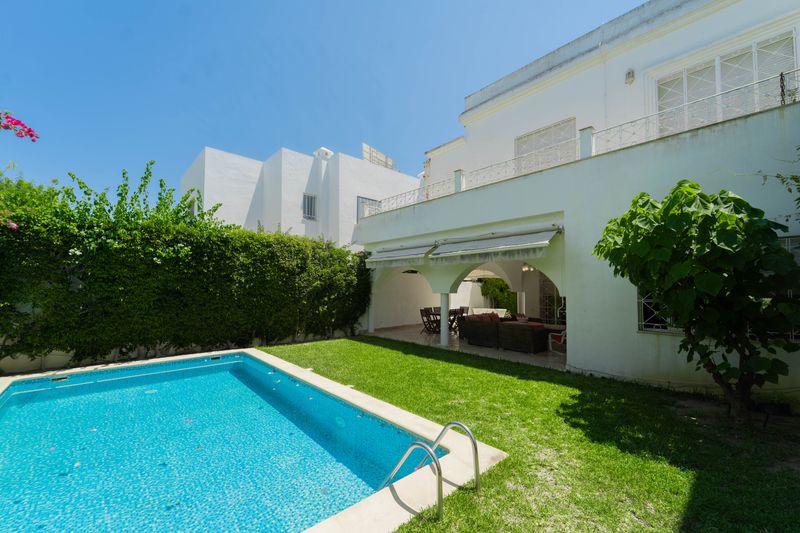 Villa d'exception à Gammarth – piscine privée - The Landlord