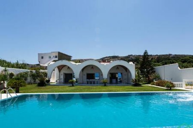 Beachfront Villa | Pool · White Sand · Raf Raf - The Landlord