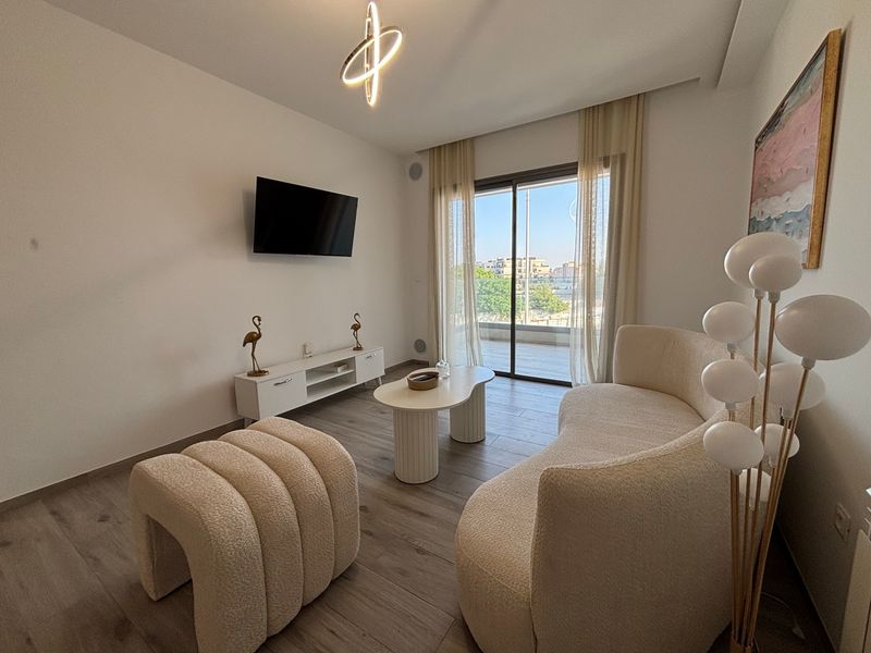 Malaga 2 Bright Luxury 1BR Central Location - The Landlord
