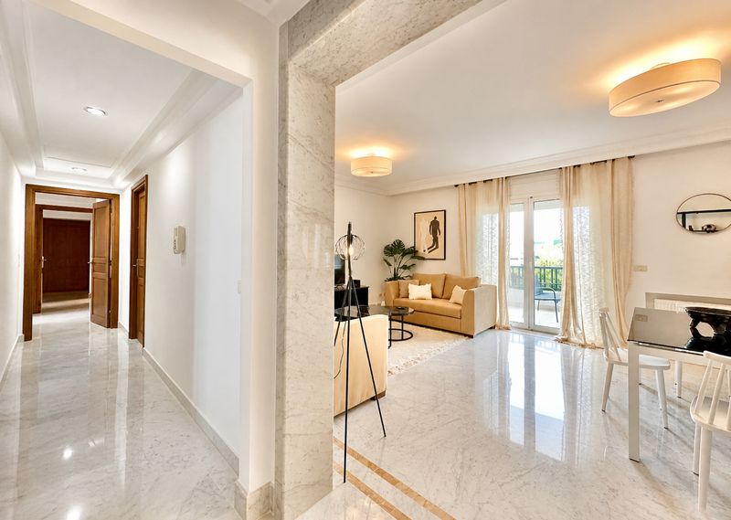 2BR Apt | Designer Parking · Central La Marsa - The Landlord